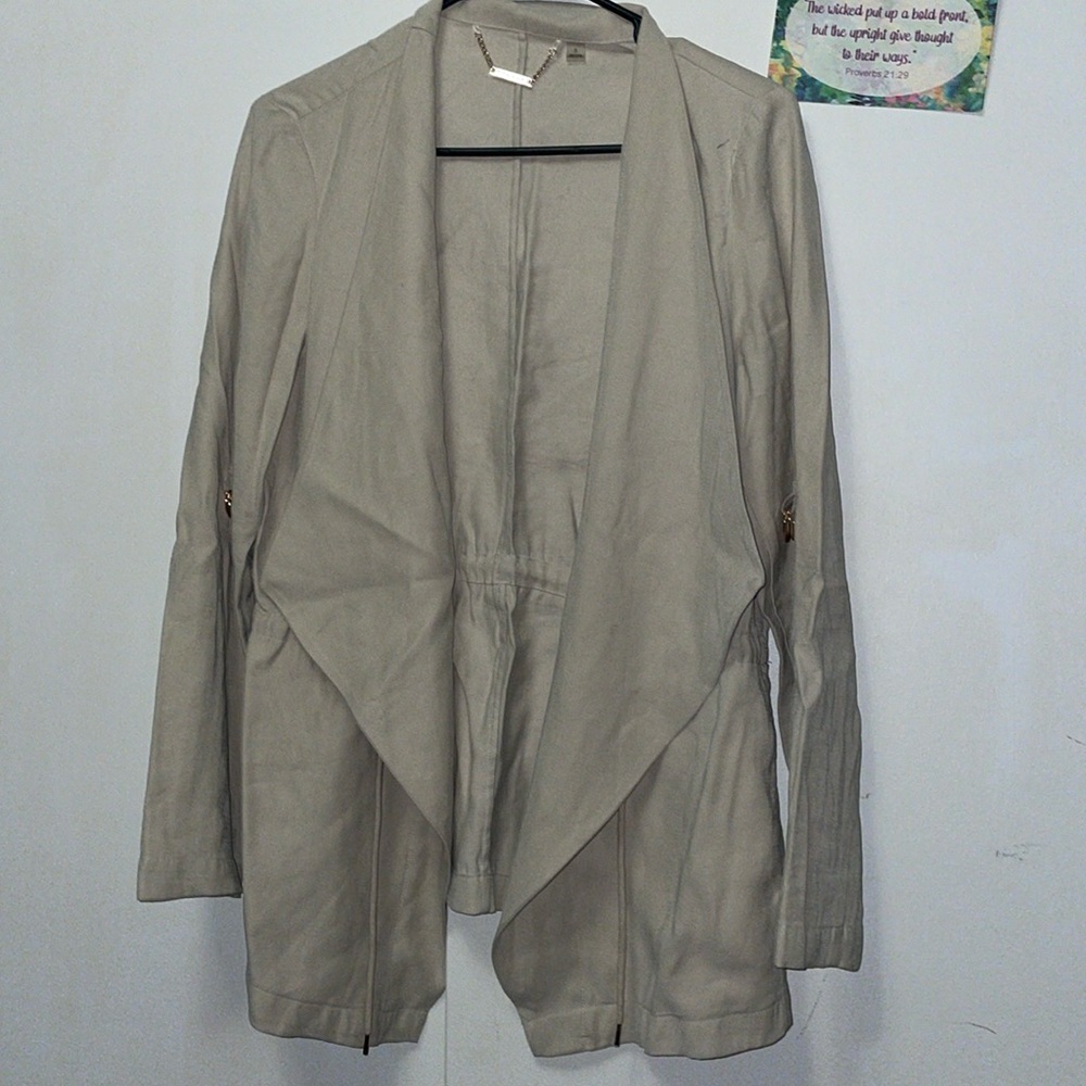 Tahari Over Jacket- Small